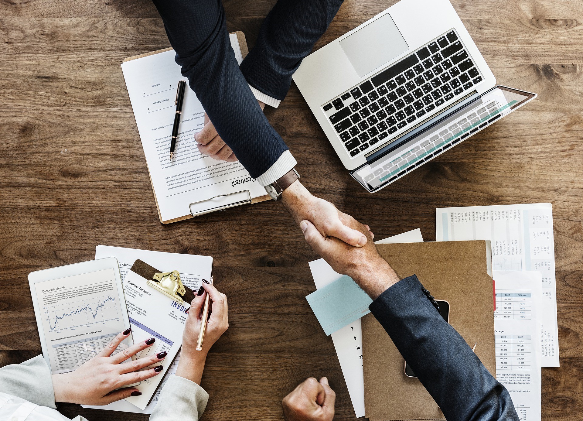 What to expect when meeting your Lawyer for the first time