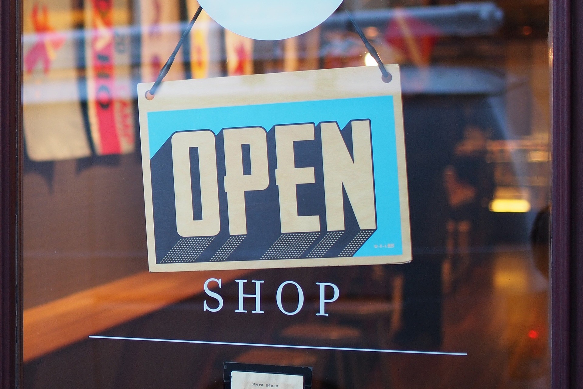 Compliance with Retail Shop Legislation a Must for Local Governments