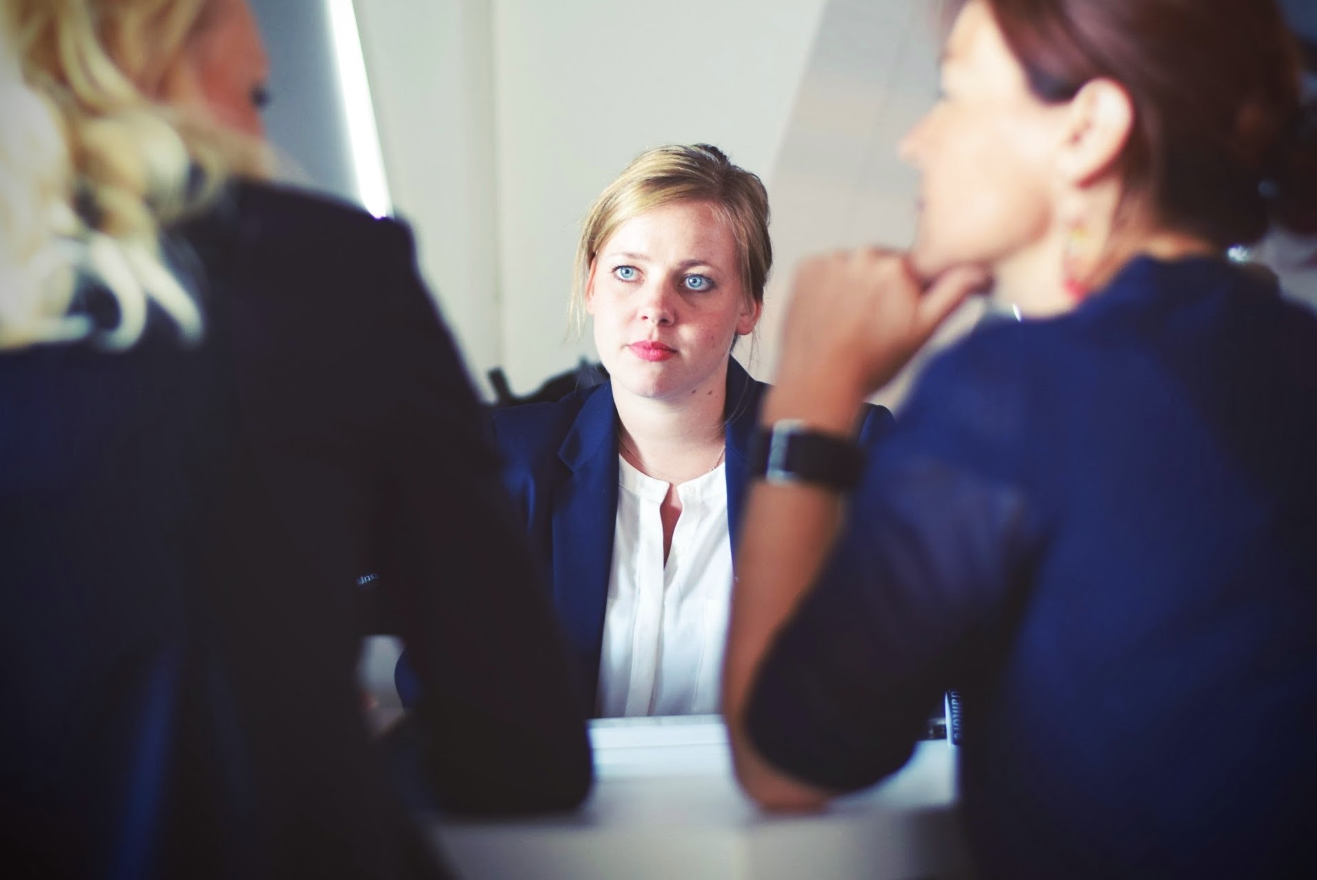 How To Choose A Lawyer The Right Way